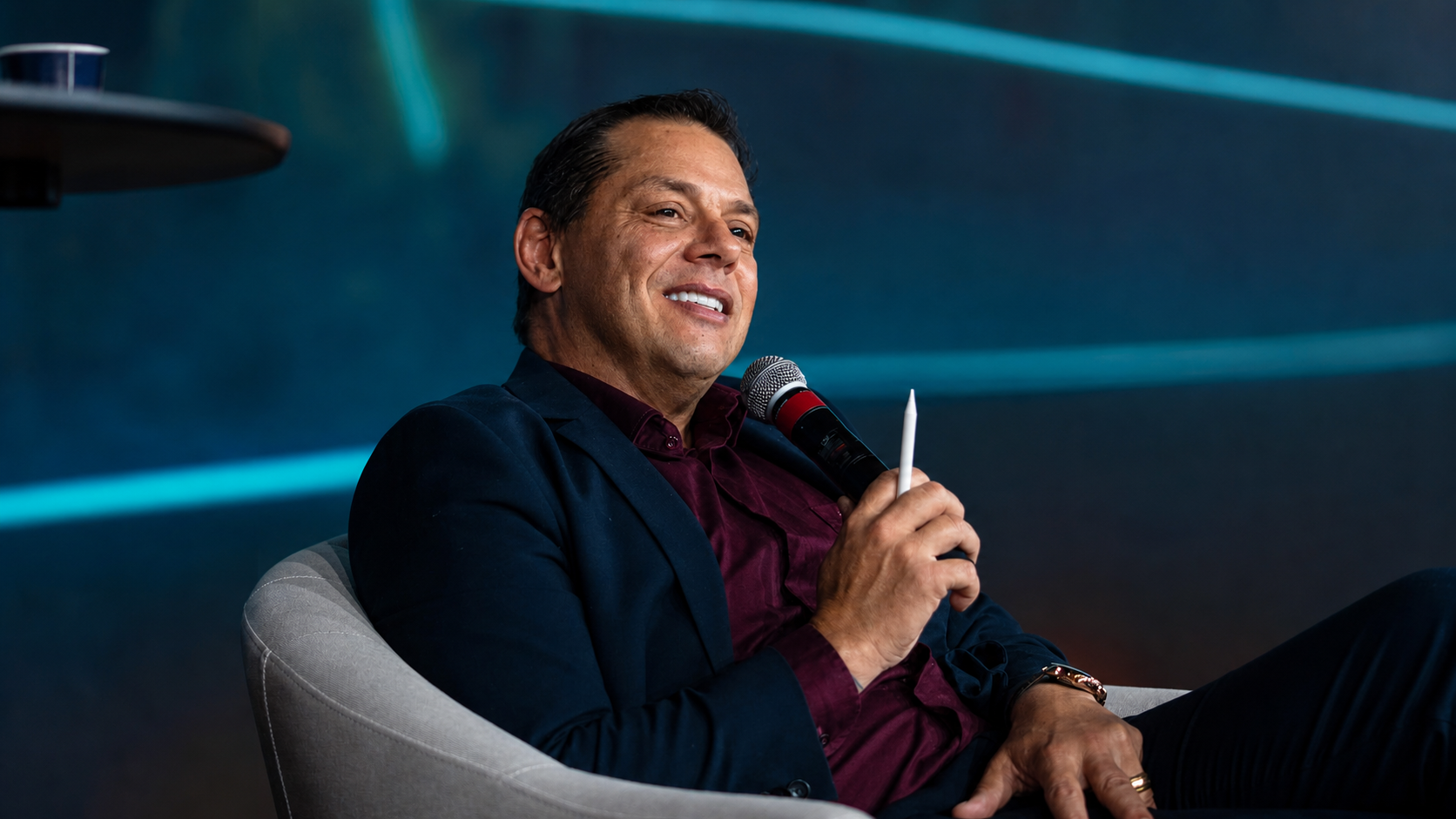 Evandro Guedes em uma conversa sobre escolhas financeiras conscientes
